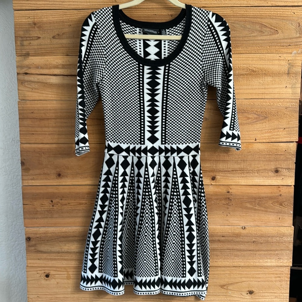 Nina Leonard knit sweater dress, size medium